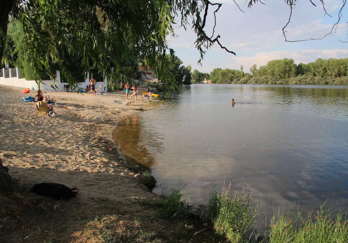La zona de la playa del El Verdinal, en la localidad de Villagonzalo de Tormes.