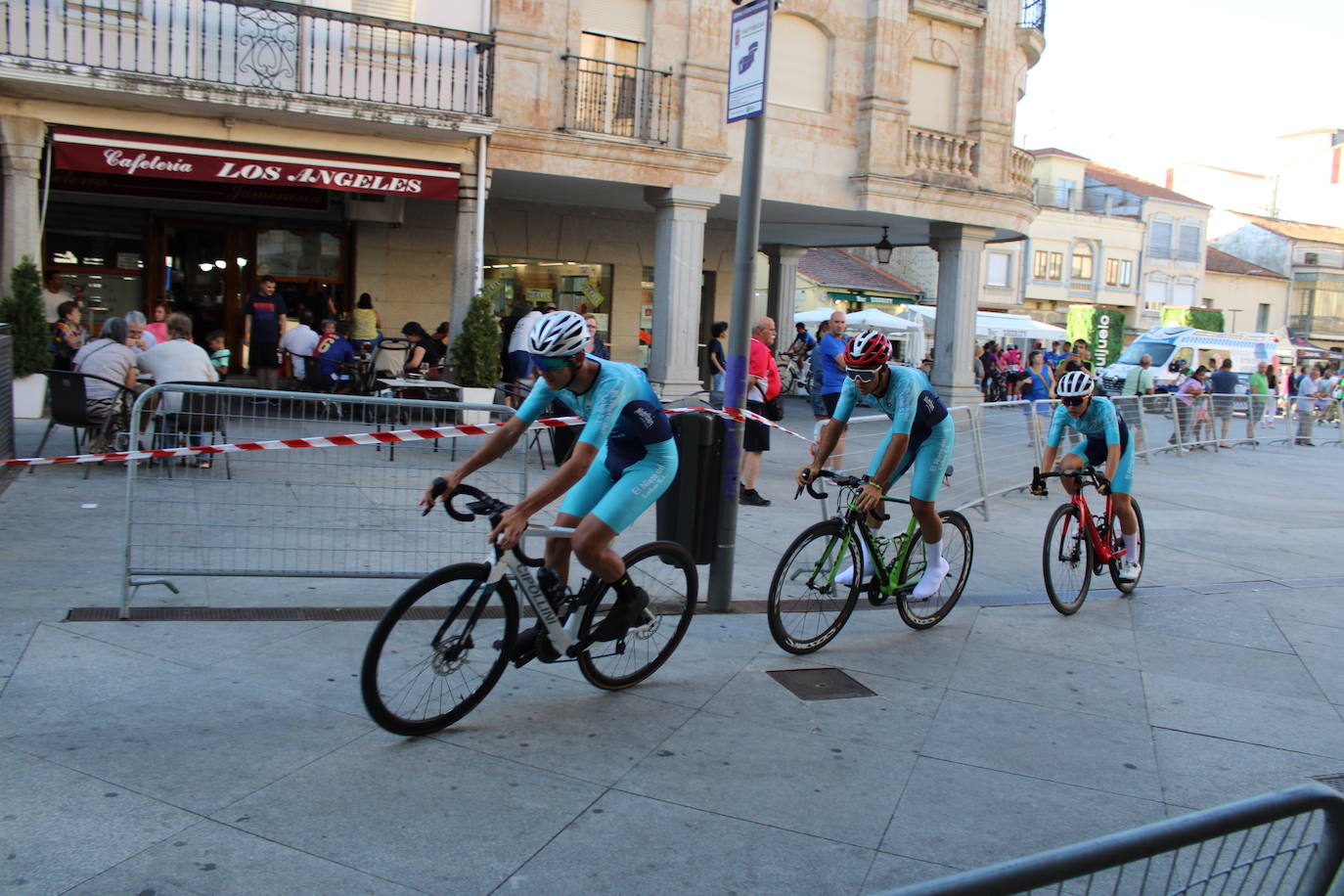 La selección portuguesa se lleva la victoria en la contrarreloj por equipos de la Vuelta Ciclista a Guijuelo