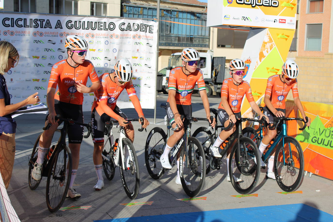La selección portuguesa se lleva la victoria en la contrarreloj por equipos de la Vuelta Ciclista a Guijuelo