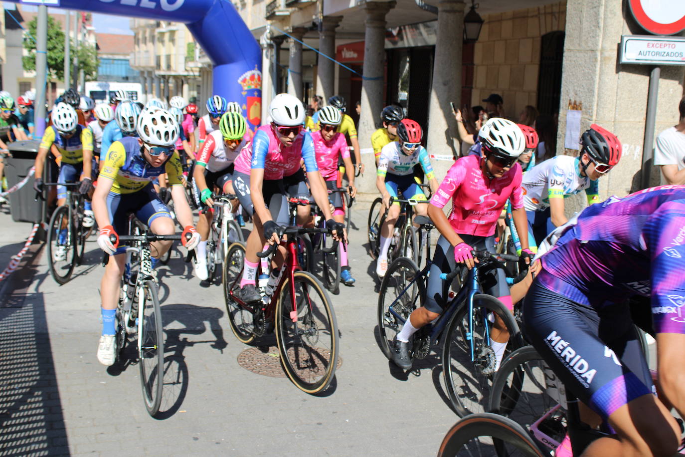 Guijuelo disfruta de la segunda etapa de su vuelta ciclista