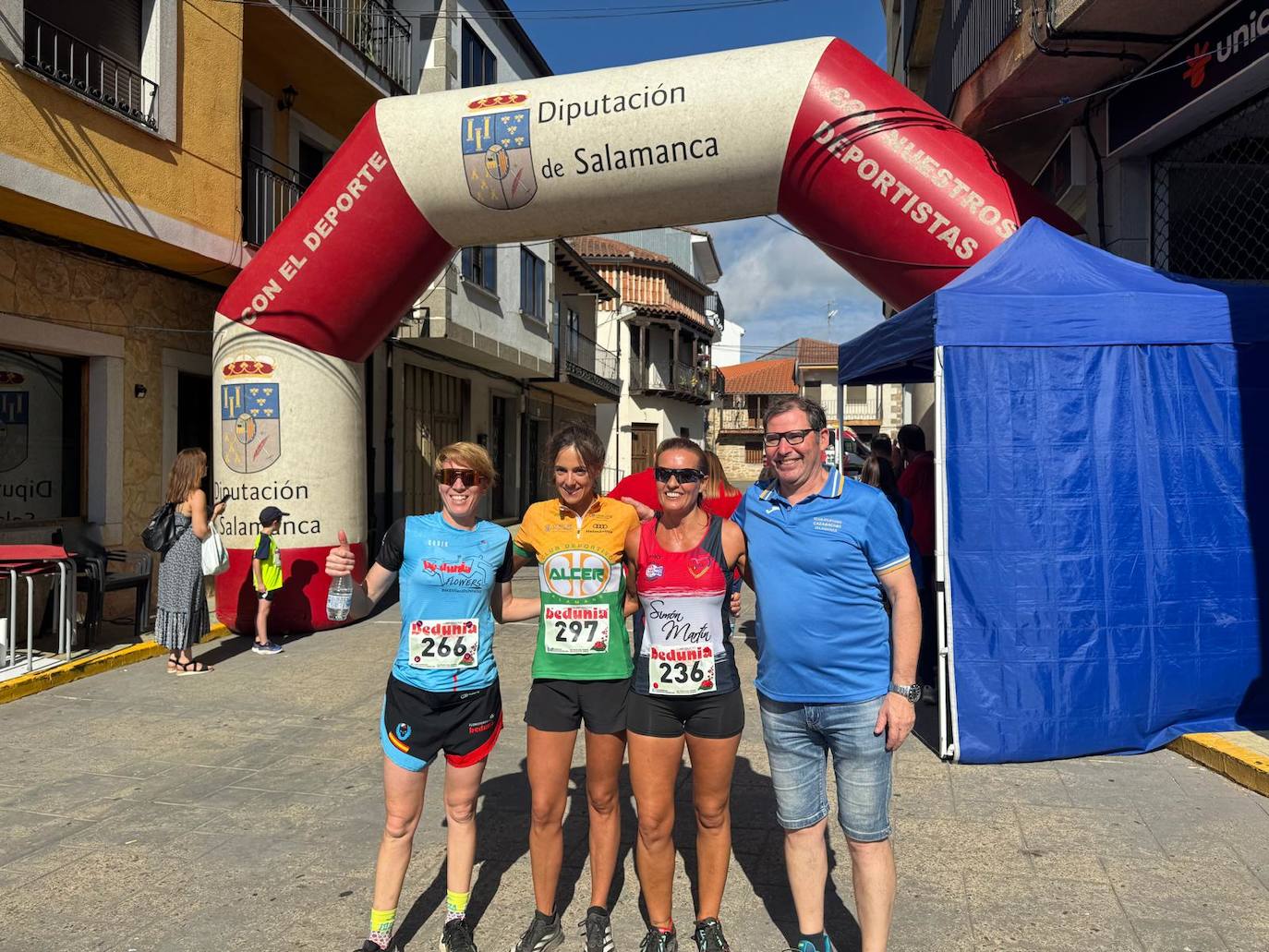 Daniel Ayuso y Verónica Rodríguez se llevan el cross de La Honfría de Linares