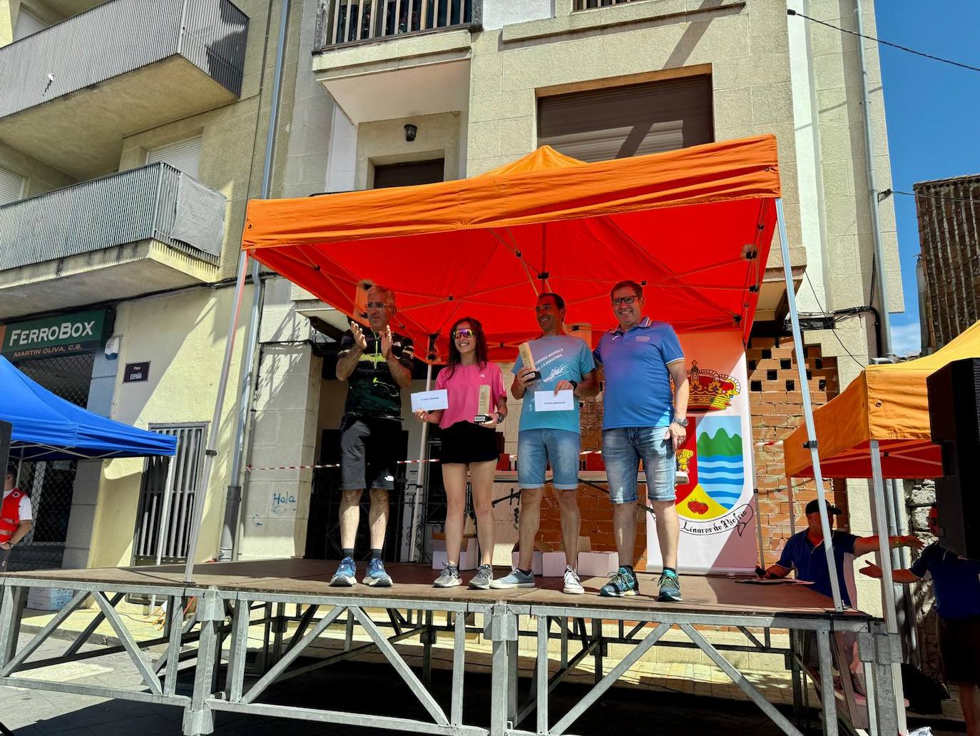 Daniel Ayuso y Verónica Rodríguez se llevan el cross de La Honfría de Linares
