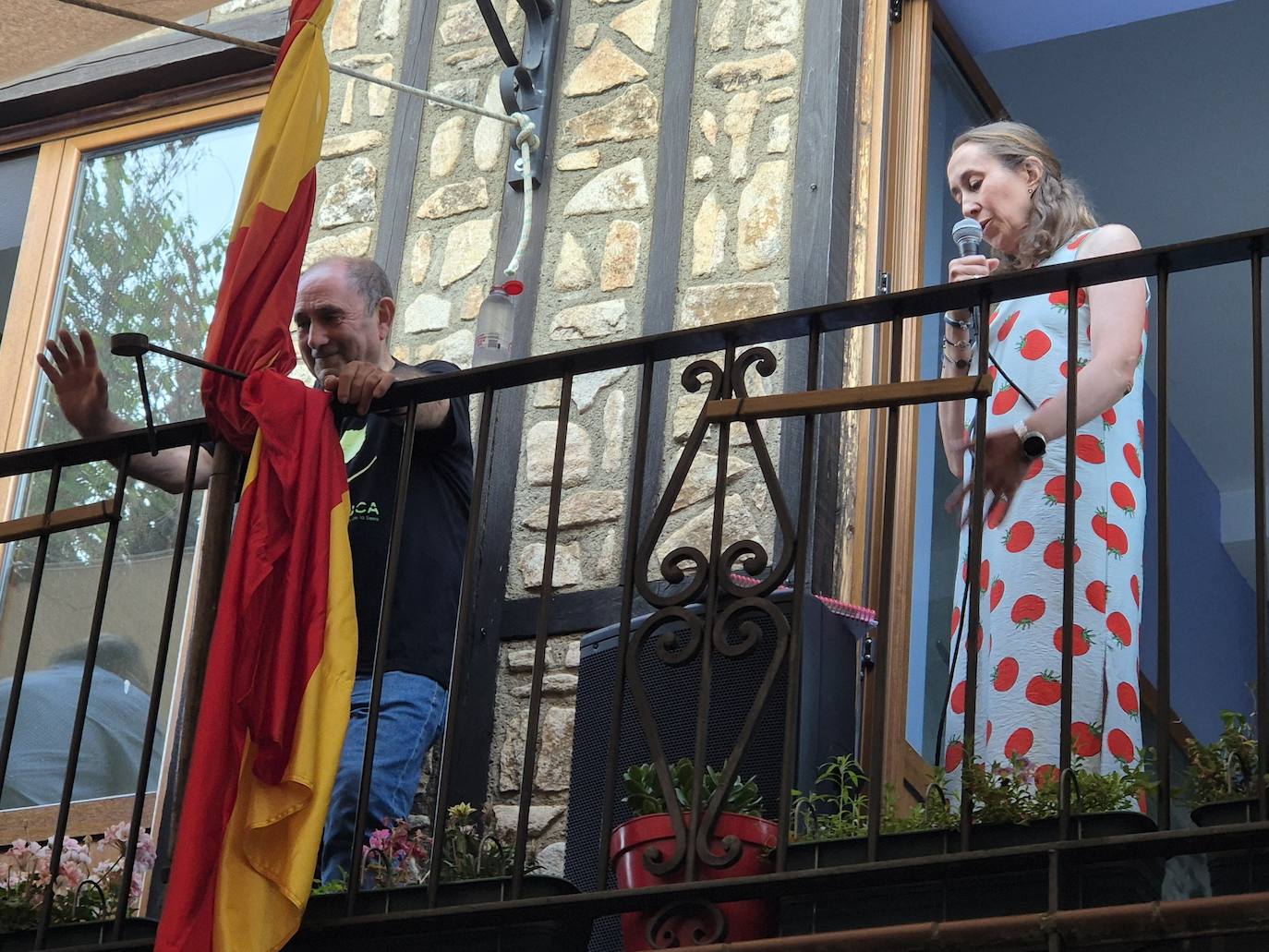 Un emotivo pregón ilumina Herguijuela de la Sierra