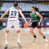 Inés Santibáñez, en un partido contra el Casademont Zaragoza.