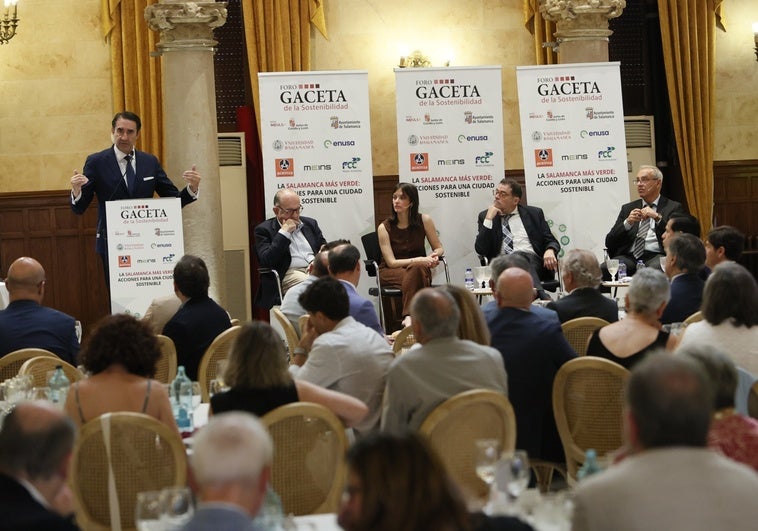 El consejero de Medio Ambiente, Vivienda y Ordenación del Territorio de la Junta de Castilla y León, Juan Carlos Suárez-Quiñones y Fernández, en el Foro GACETA de la Sostenibilidad 'La Salamanca más verde: acciones para una ciudad sostenible'.