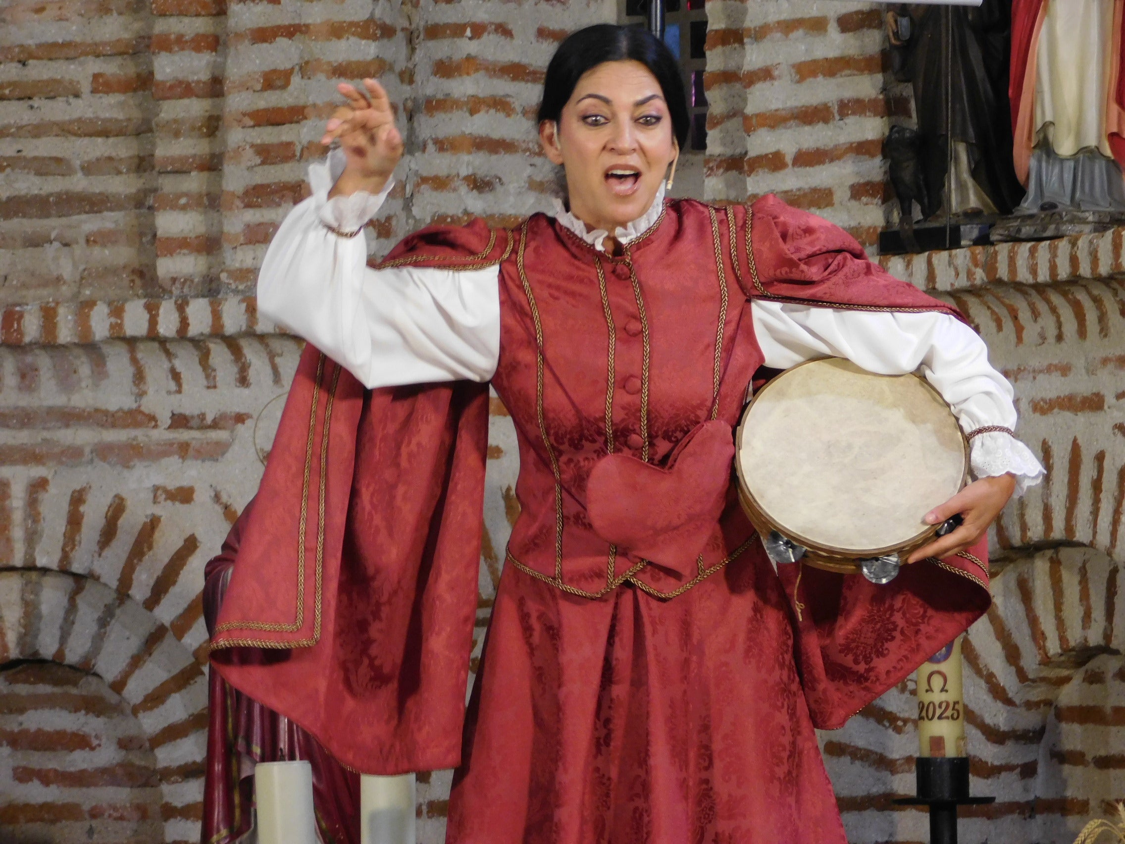 «Arcos y Ecos», un recital que toca el alma en Pedrosillo de Alba