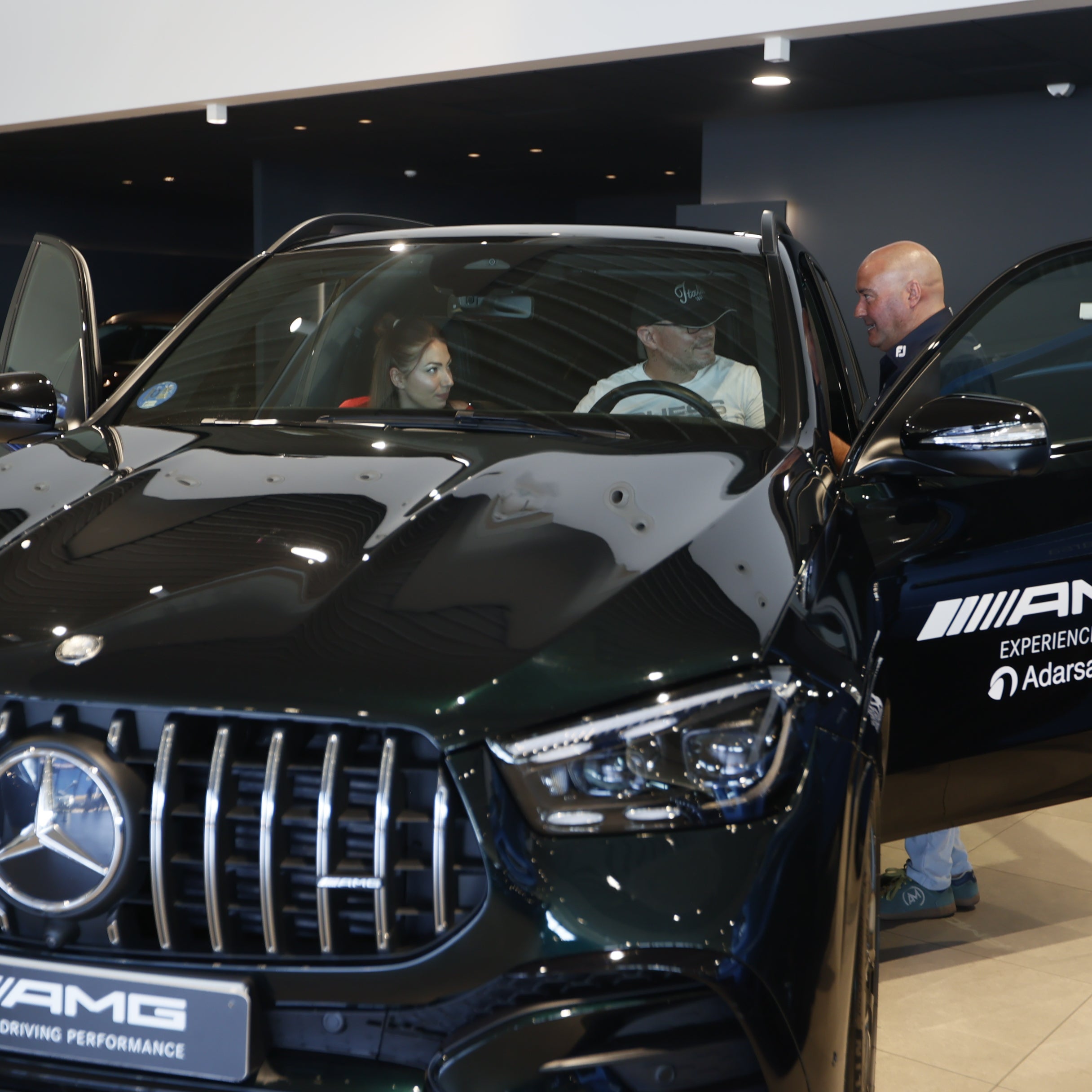 Adarsa Salamanca lleva la potencia AMG a una ruta exclusiva por la sierra