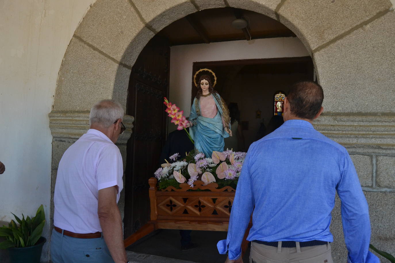 Escurial de la Sierra honra con fervor a Santa Marina