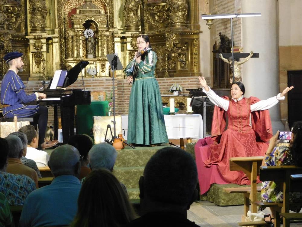 La imponente iglesia de Zorita de la Frontera recibe “Arcos y Ecos”.