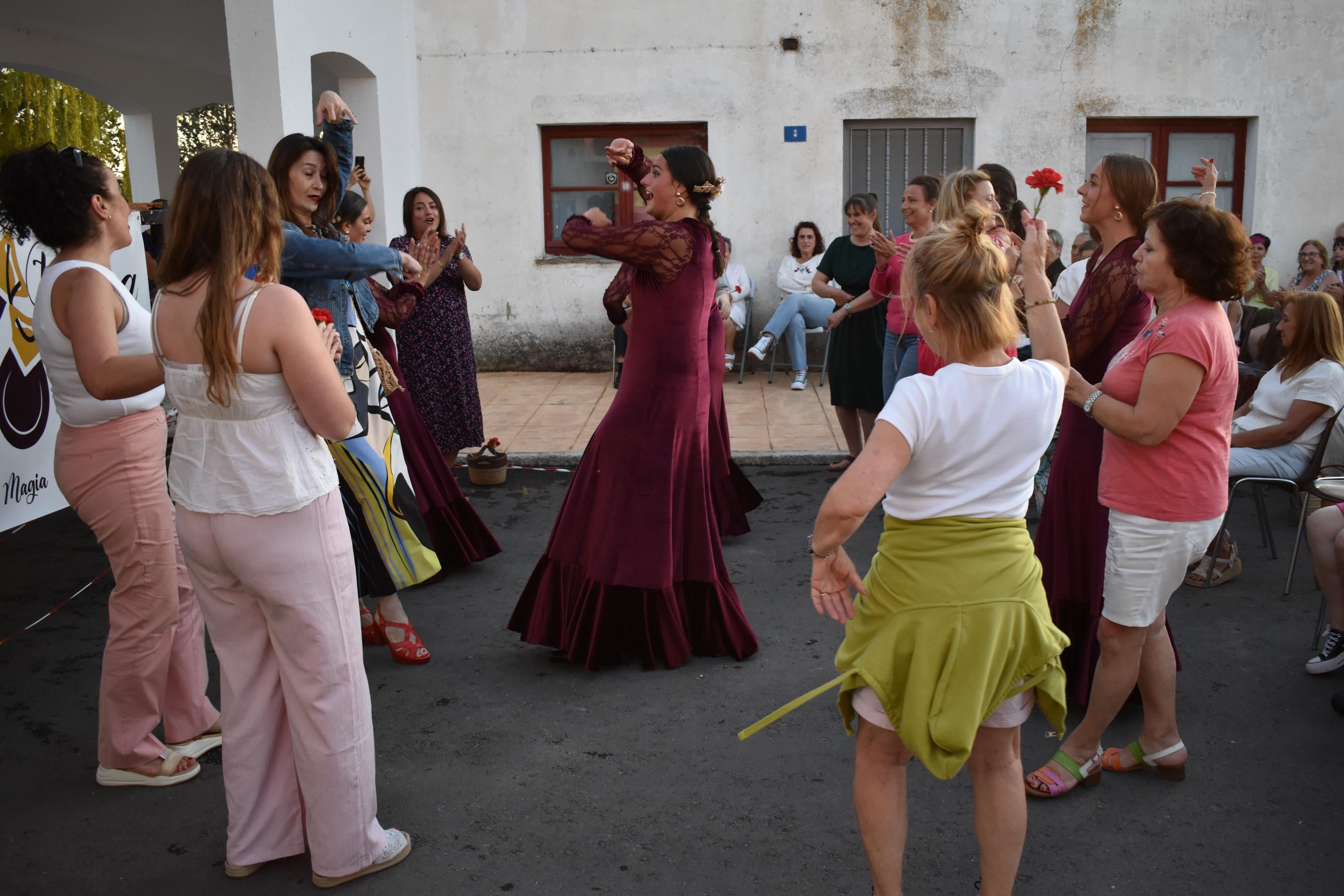 Bailes flamencos como premio en Santa Inés gracias al concurso 'Así somos en mi pueblo' de LA GACETA