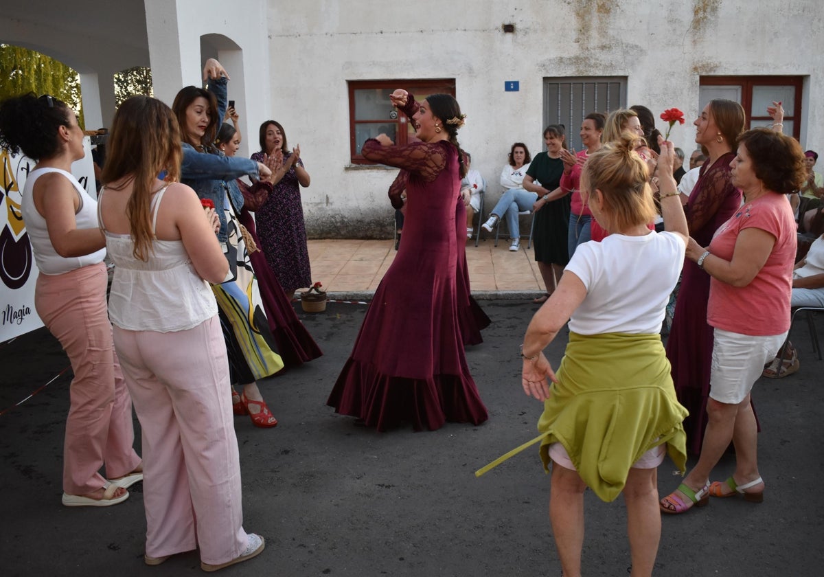 Bailes flamencos como premio en Santa Inés gracias al concurso &#039;Así somos en mi pueblo&#039; de LA GACETA