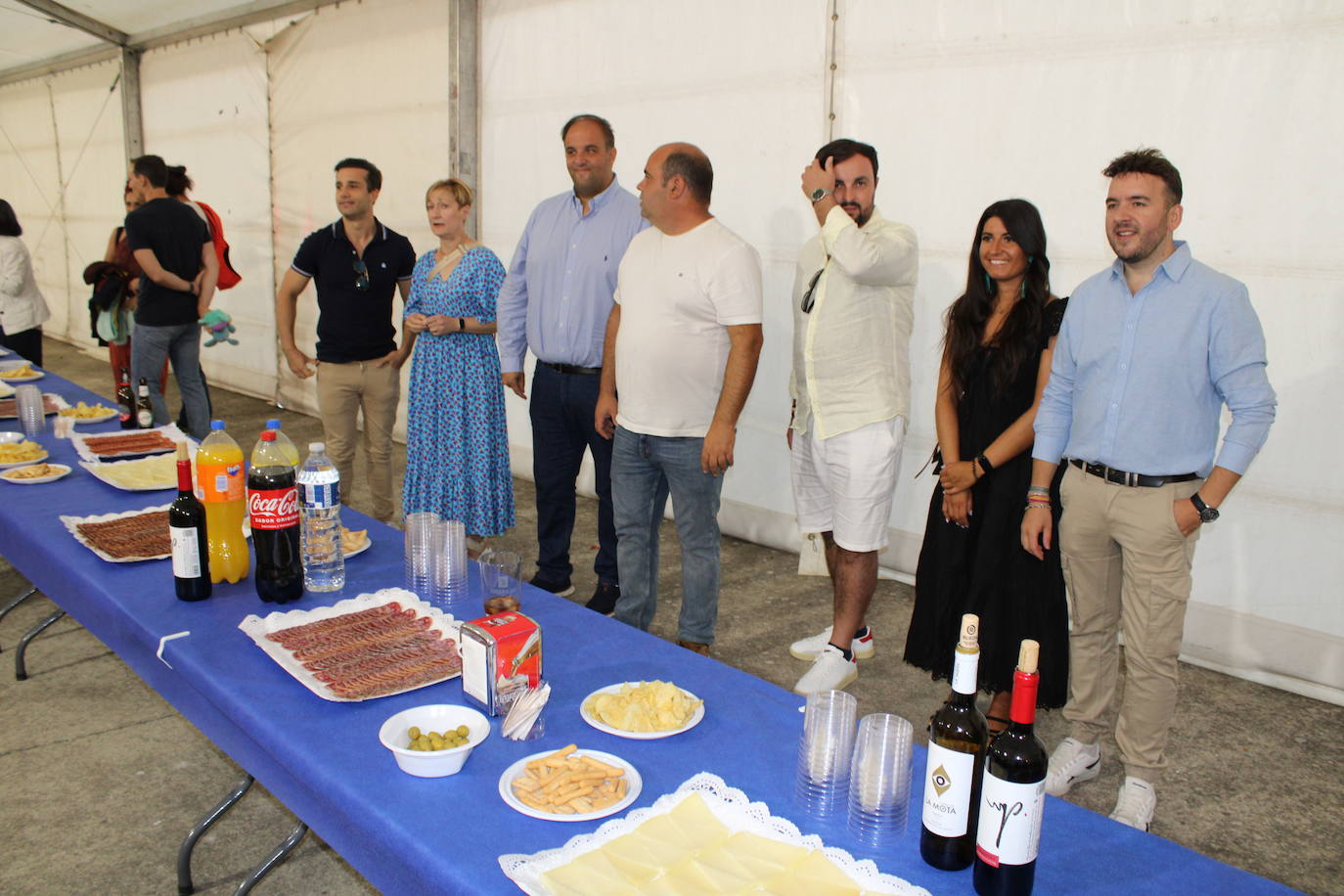 Sabroso inicio de fiestas en Palacios de Salvatierra