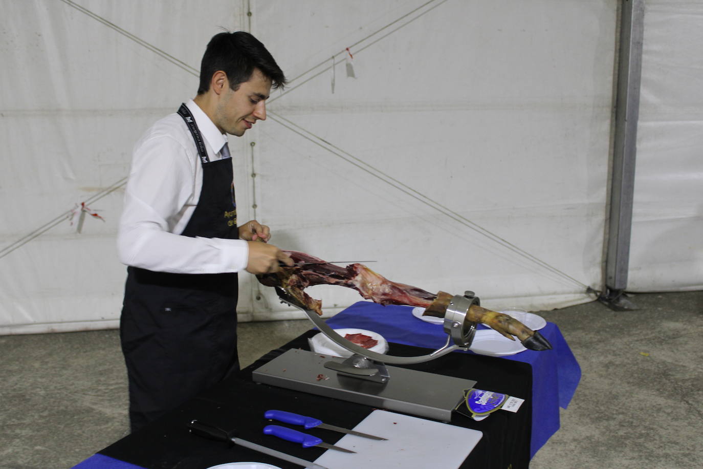 Sabroso inicio de fiestas en Palacios de Salvatierra