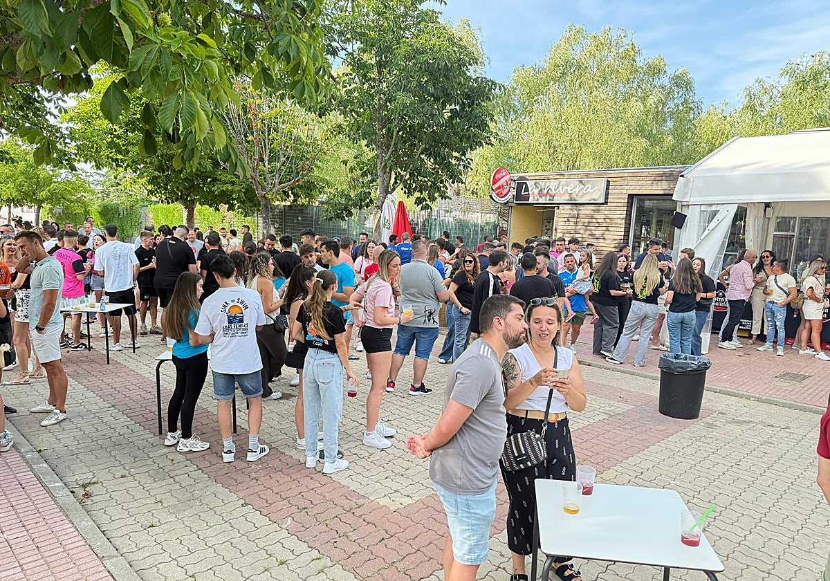 Primer tardeo musical antes de iniciar las fiestas de Santa Marta.