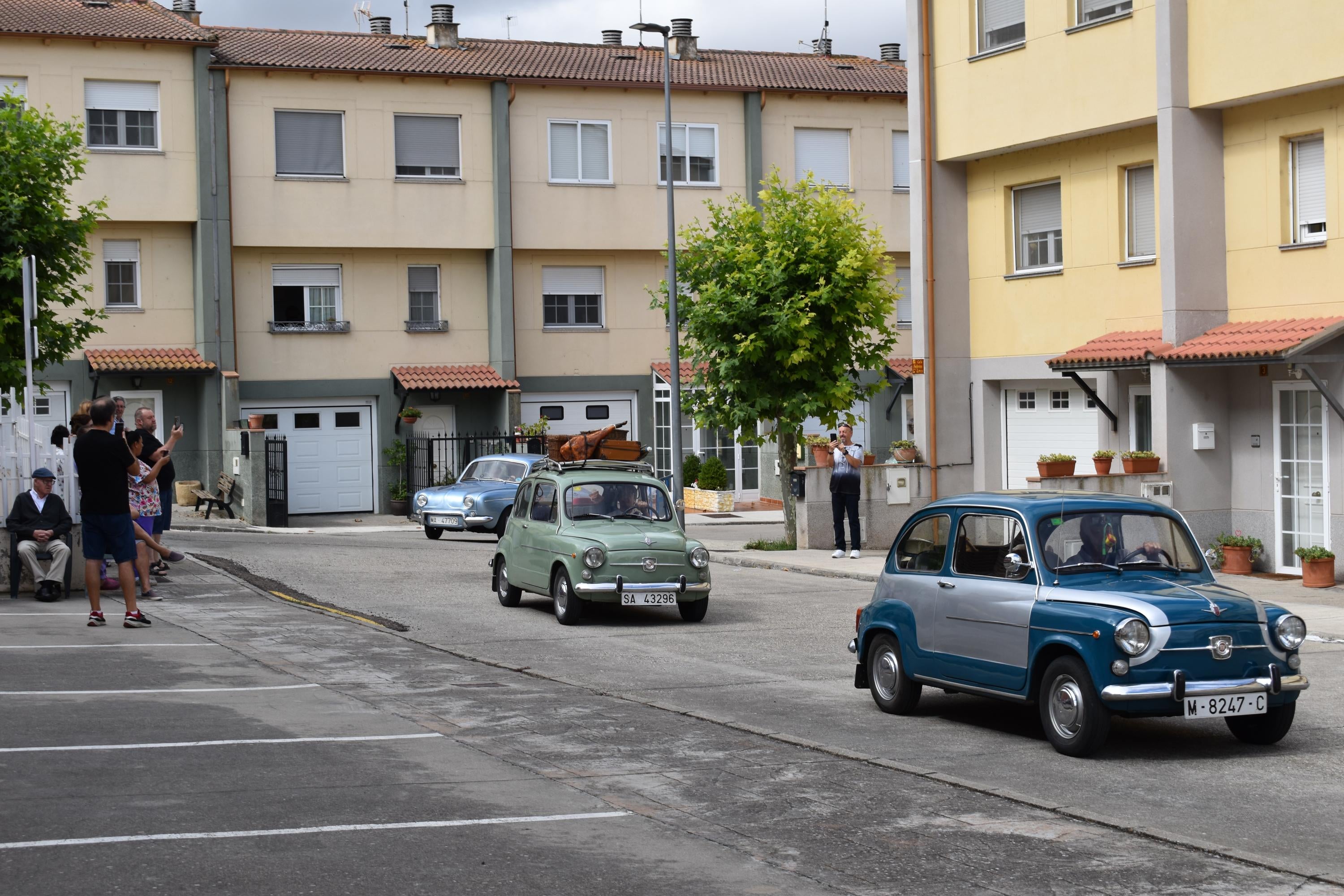 Viaje al pasado sobre ruedas para hacer disfrutar a los mayores de Alba de Tormes