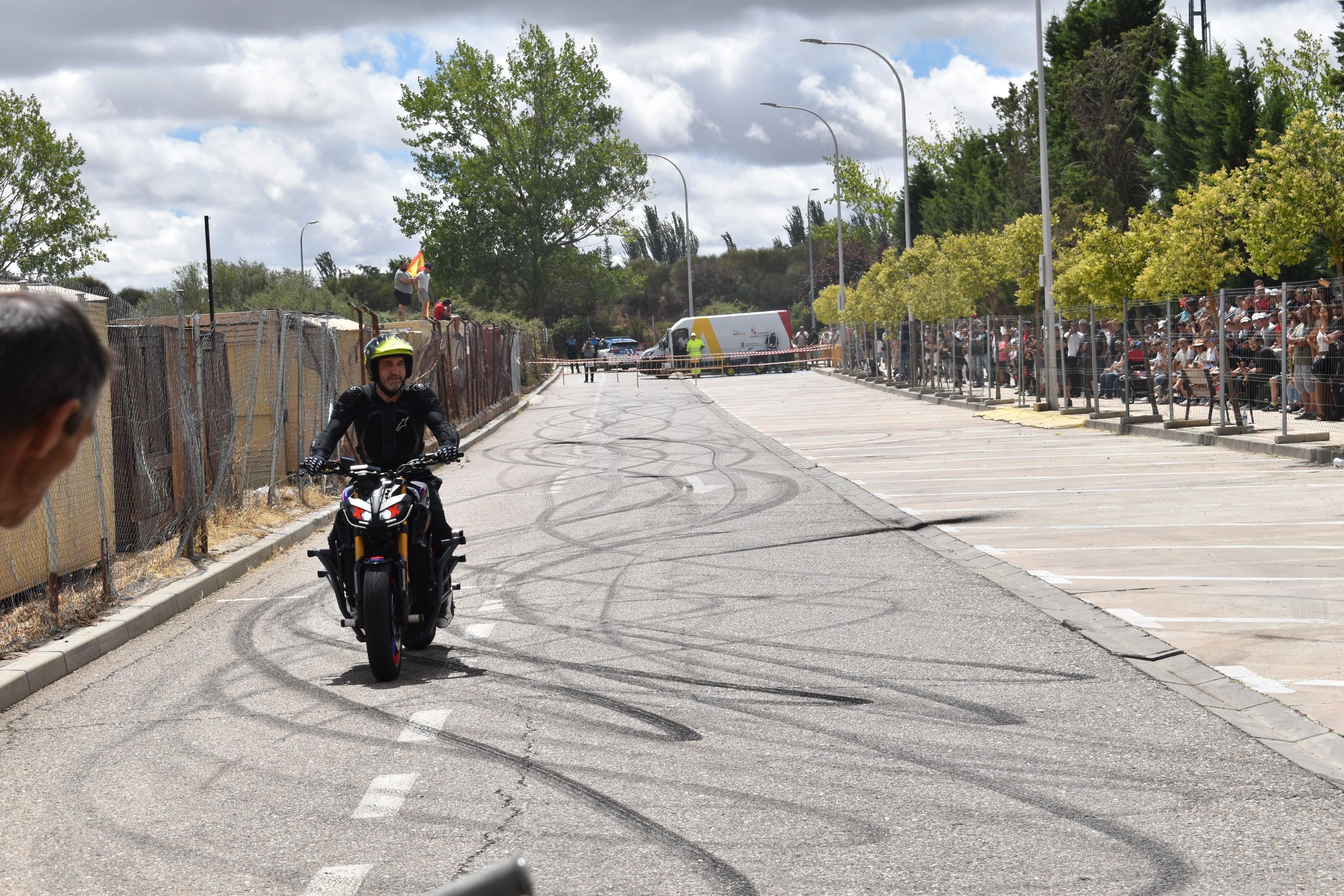 La pasión por las motos toma las calles de Santa Marta de Tormes