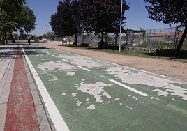 Imagen del estado en el que se encuentra ahora mismo el carril bici de Salamanca.