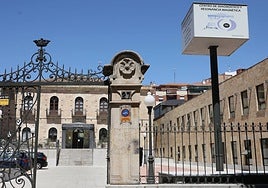 Exterior del centro ubicado en el Paseo de la Estación de Salamanca.