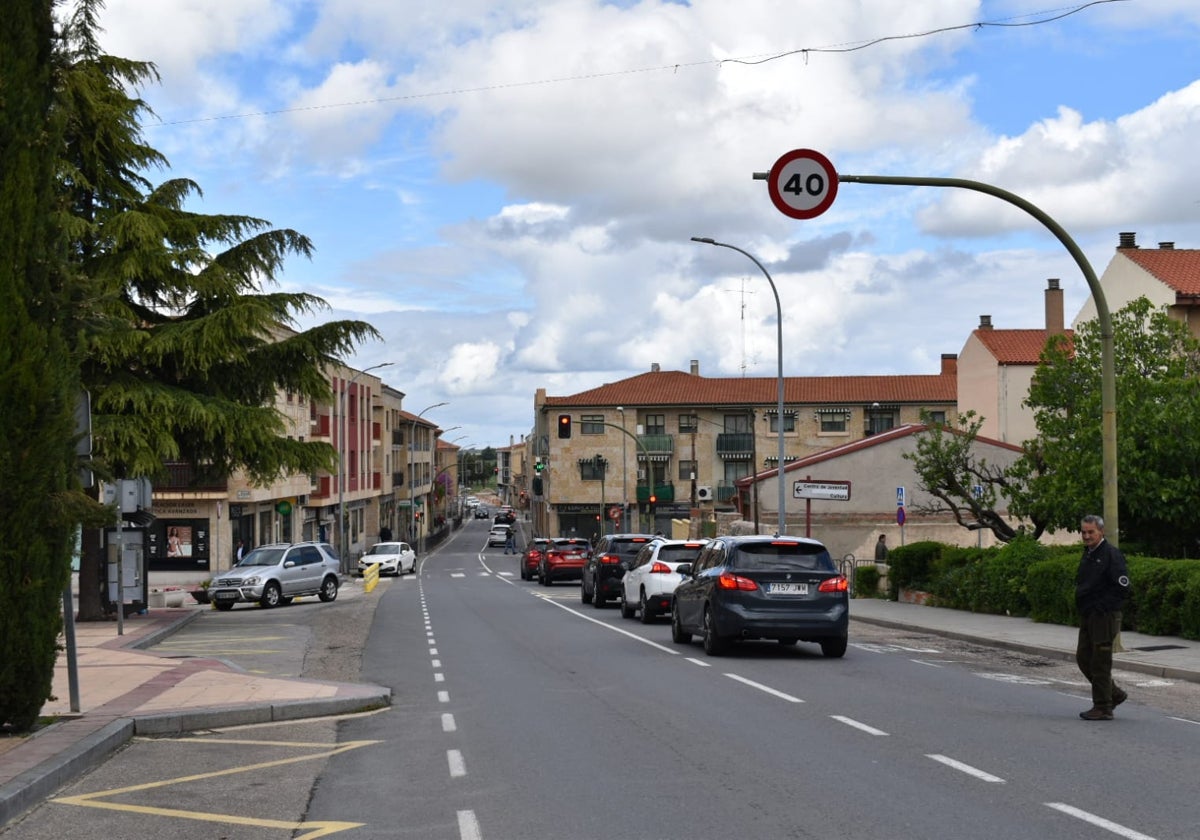 Travesía de Villamayor de Armuña.