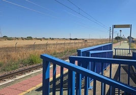Un tramo de la línea que ya está vallado.
