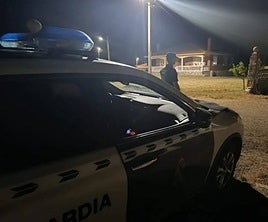 Imagen de la Guardia Civil en el lugar de los hechos.