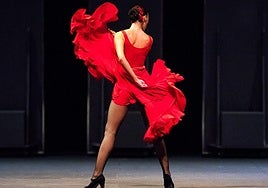 Una bailarina en el escenario durante la representación de 'Carmen'.