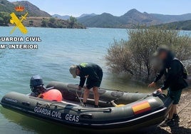 Imagen de las labores de búsqueda en el embalse del Porma.