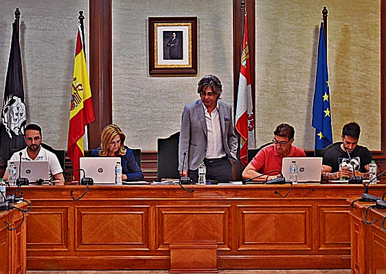 Imagen de parte del equipo de Gobierno en uno de los últimos plenos celebrados en el Ayuntamiento de Béjar.