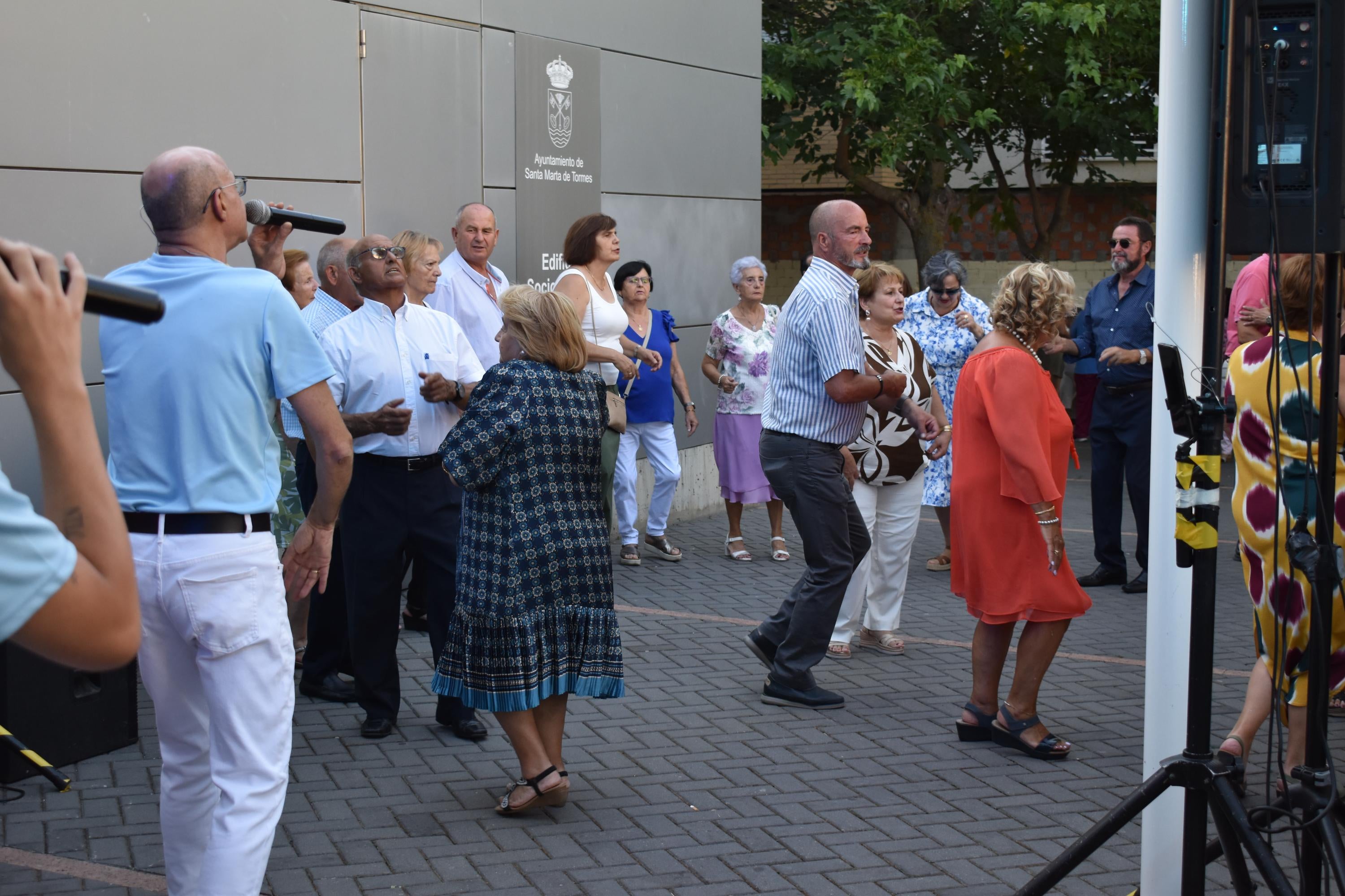 Los mayores de Santa Marta protagonizan un día de fiesta inolvidable