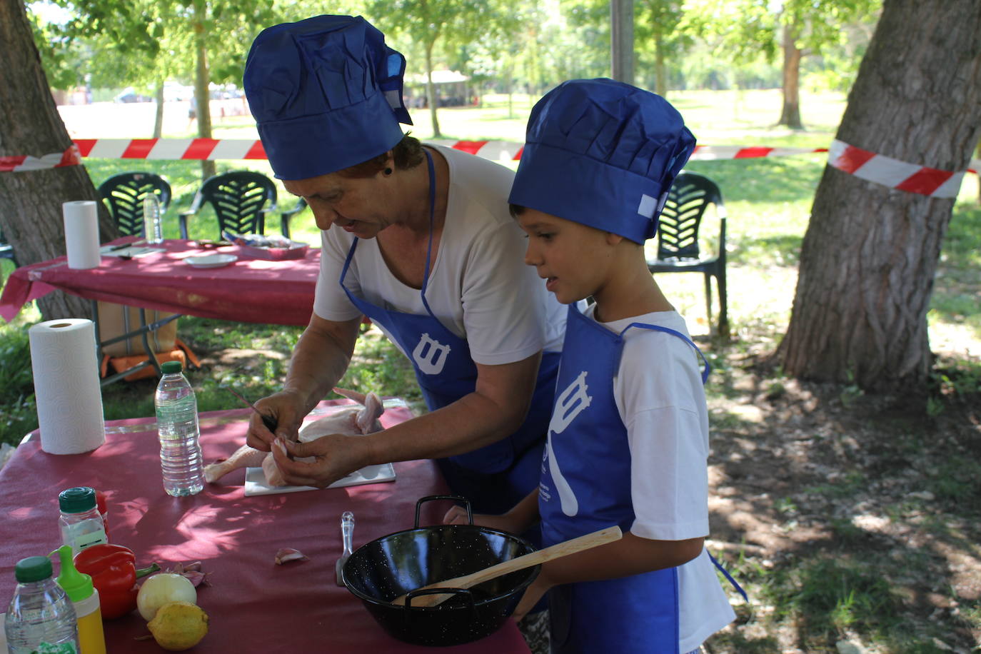 Abuelos y nietos, unidos por la cocina en Ciudad Rodrigo