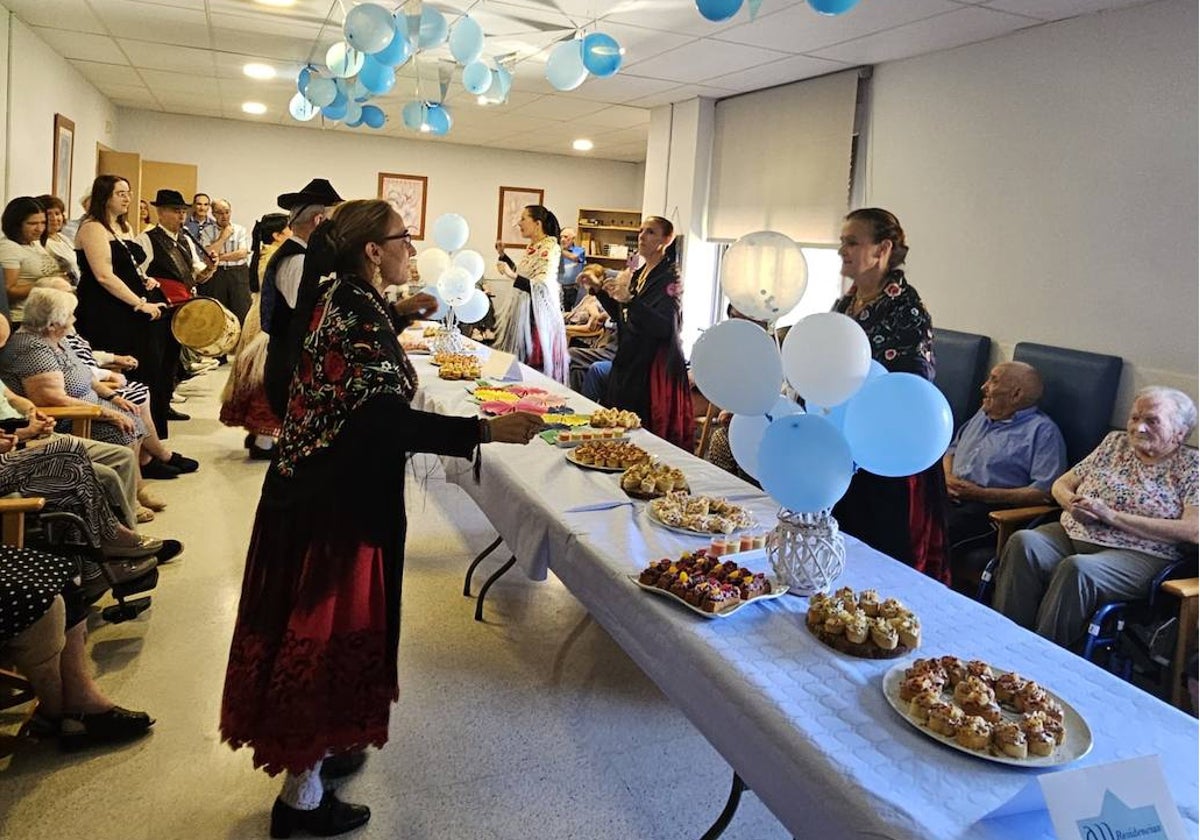 Los mayores de Lumbrales celebran Santa Ana