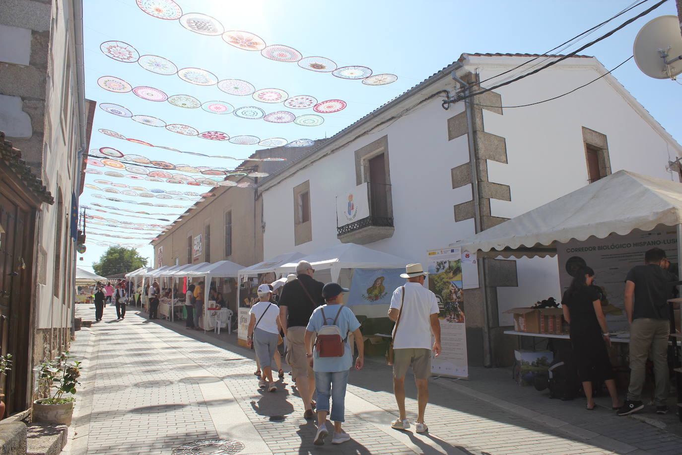 Aldea del Obispo rebosa vitalidad en la V Feria Rural de La Raya