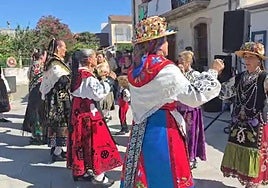 Bailes tradicionales inauguran la Feria Rural de La Raya en Aldea del Obispo