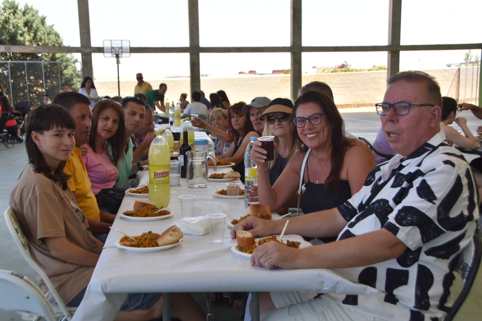 Paella para 350 comensales en Mozárbez