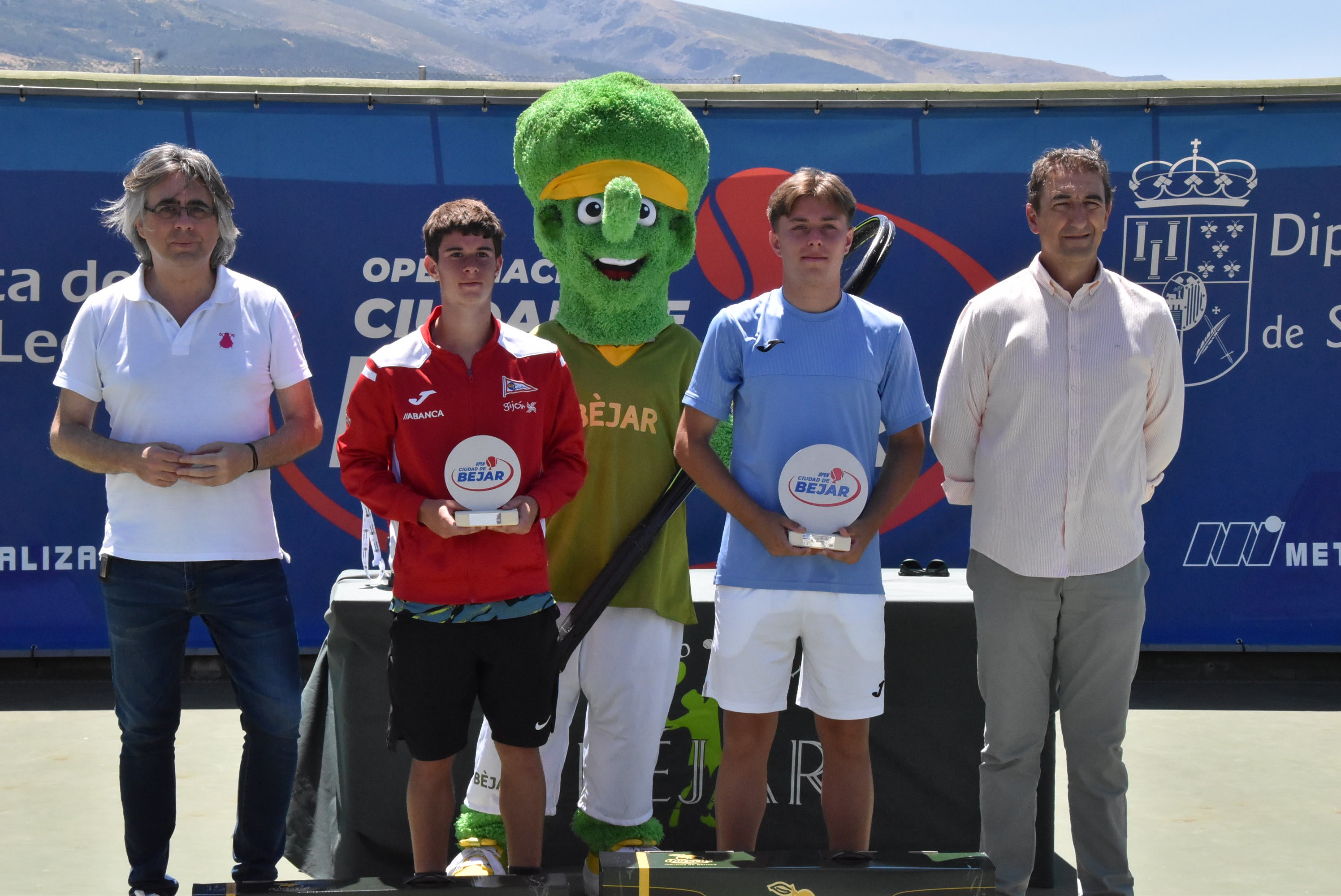 Pablo Pérez y Julia Millán ganan el Open de Béjar por segundo año consecutivo