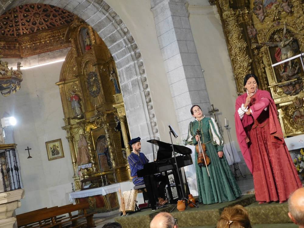 “Arcos y Ecos” llenó de energía la iglesia de Rágama