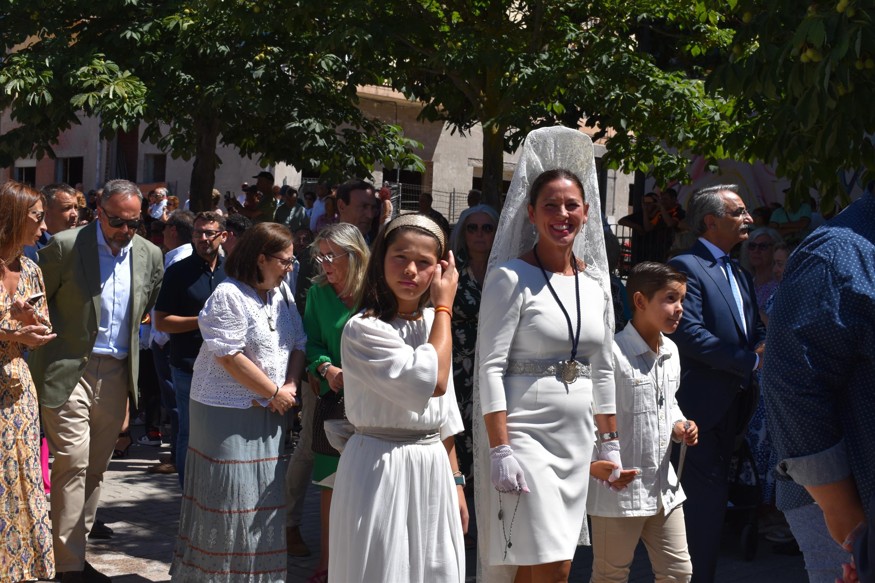 Santa Marta honra a su patrona entre música y mantillas