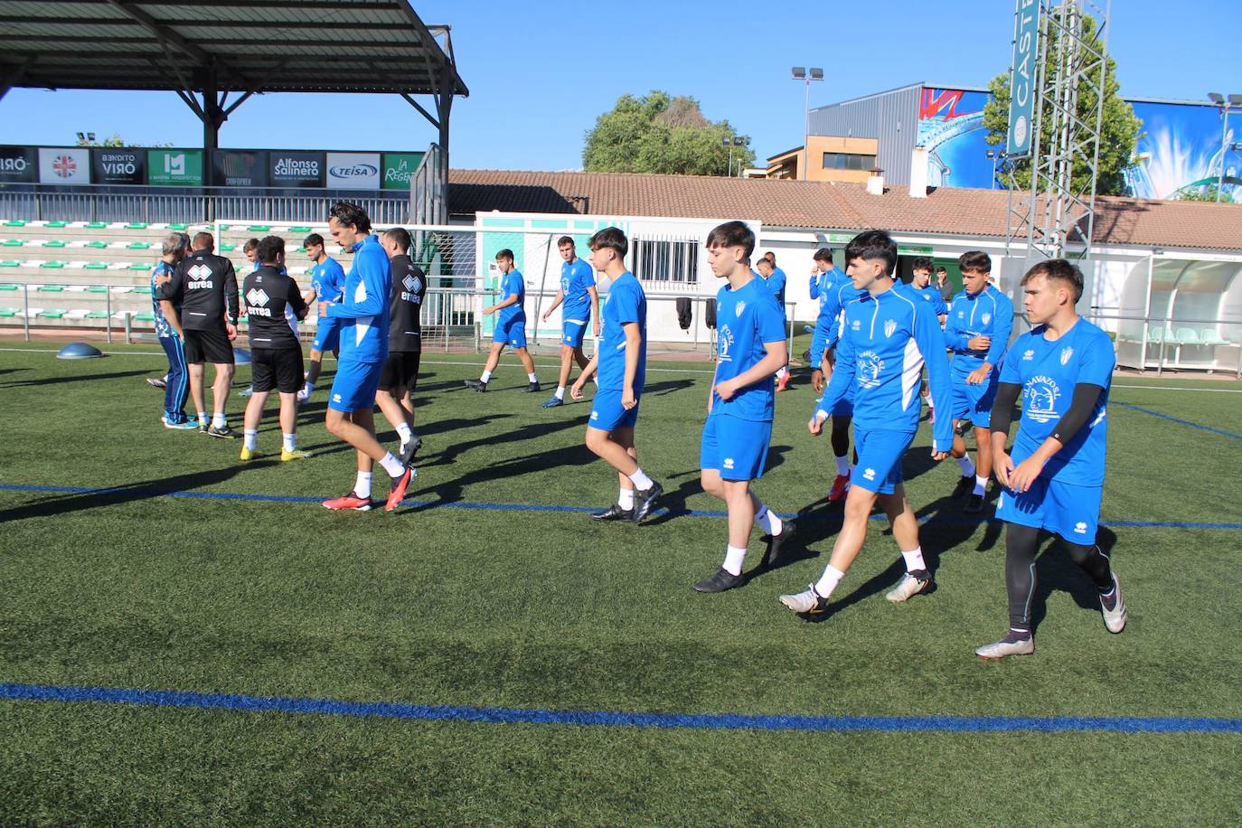 El Guijuelo y el Santa Marta ya están en marcha
