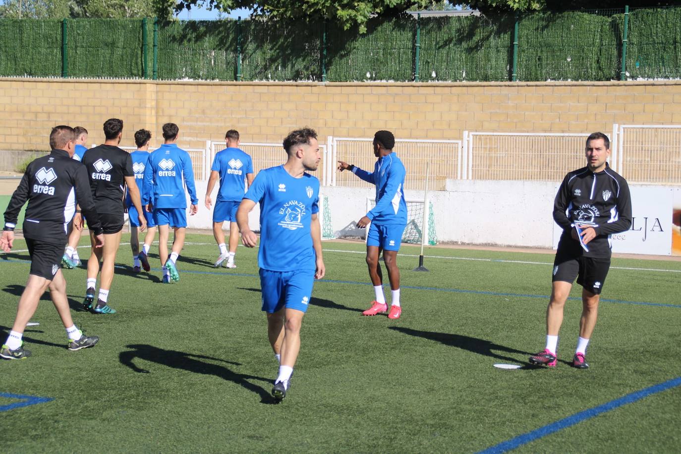 El Guijuelo y el Santa Marta ya están en marcha
