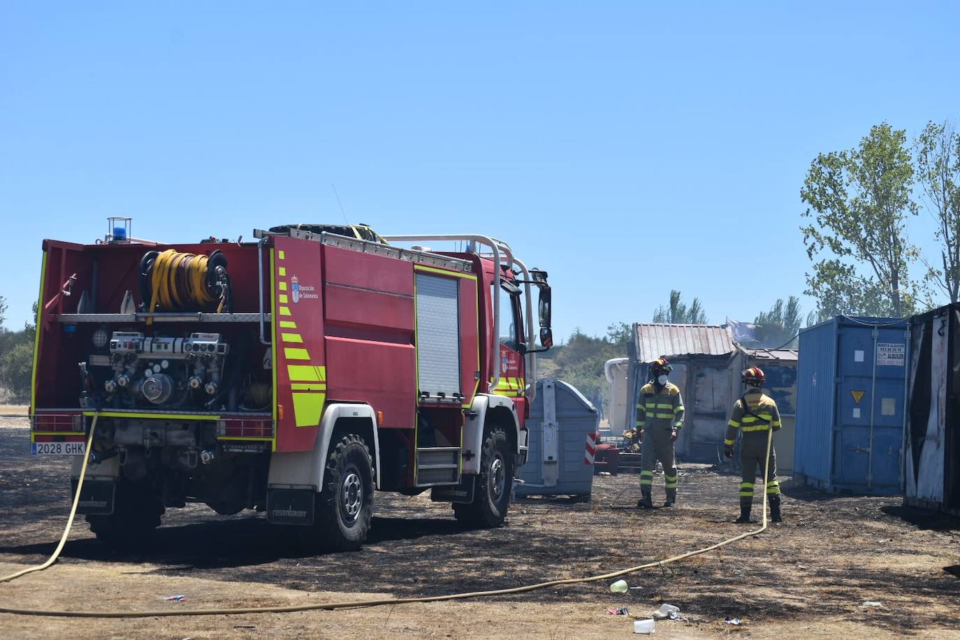 Así han quedado las casetas de las peñas de Santa Marta afectadas por el incendio