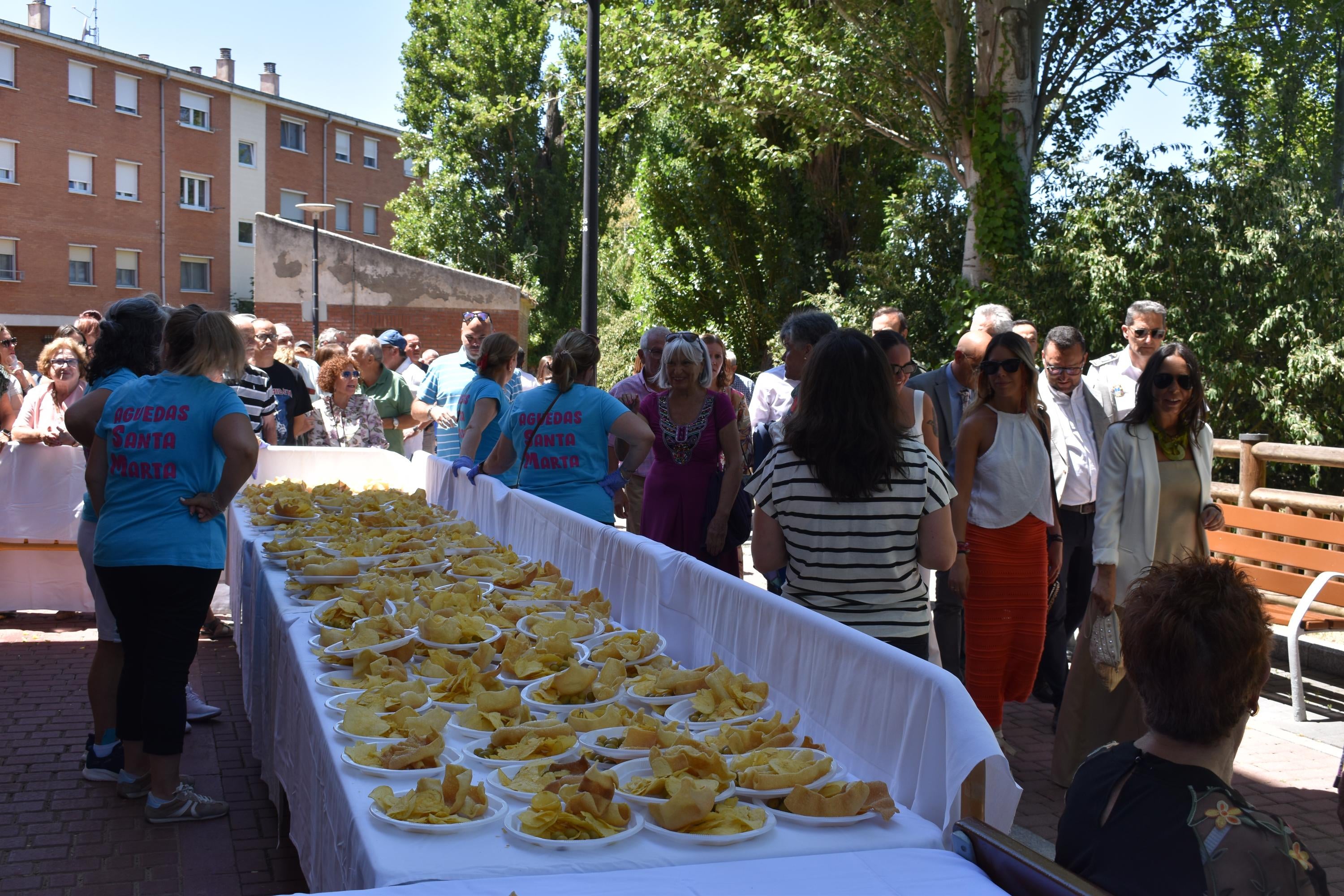 Más de 100 litros de sangría en el día más esperado en Santa Marta de Tormes