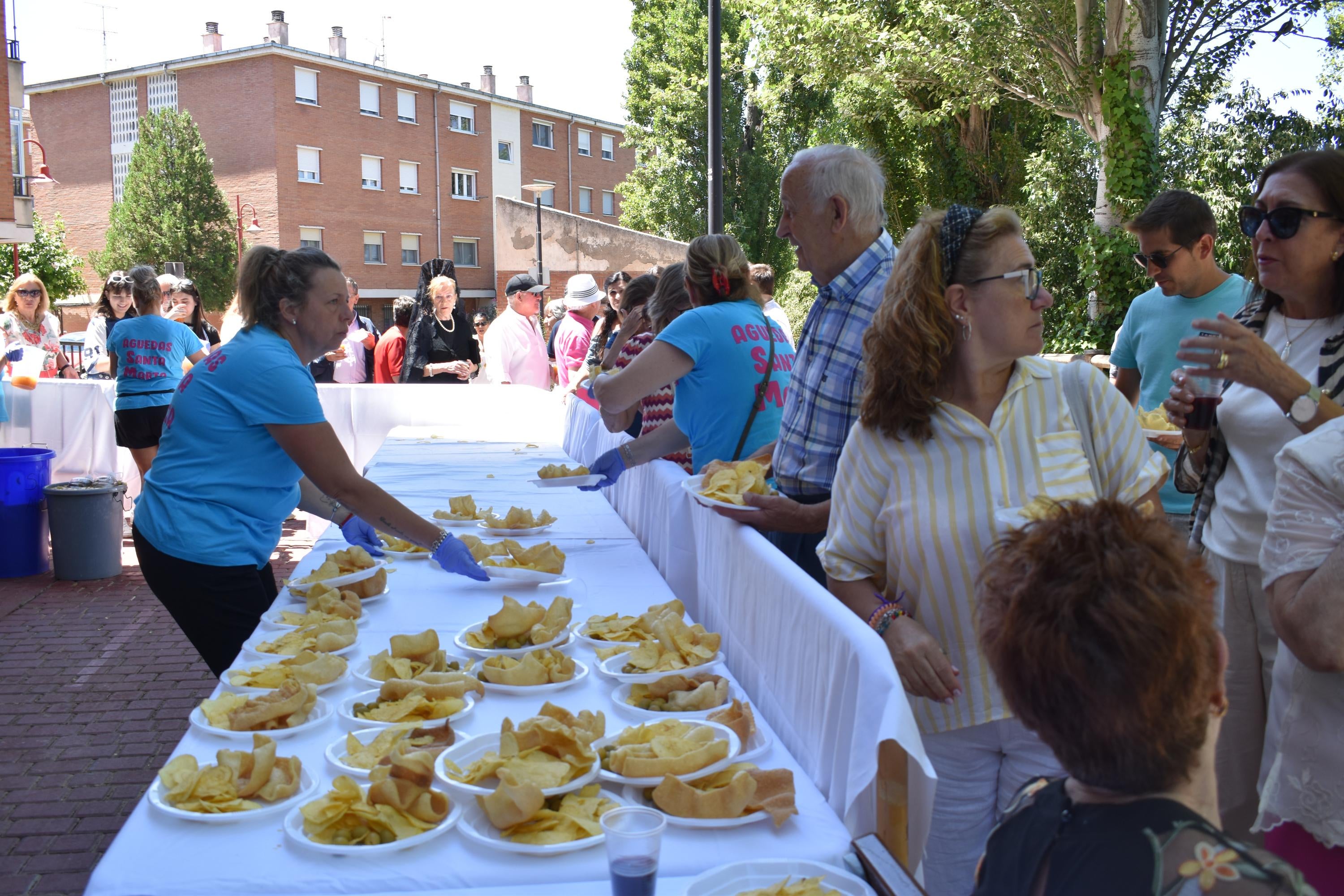 Más de 100 litros de sangría en el día más esperado en Santa Marta de Tormes