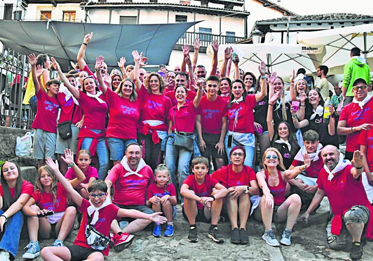 Las fiestas de Santa Ana reunieron este año a parte de los integrantes de la peña Candelarios con Limón.
