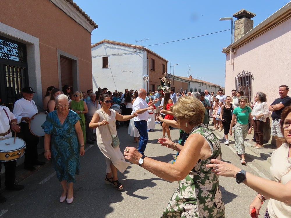 Día de celebración y fe en Villar de Gallimazo