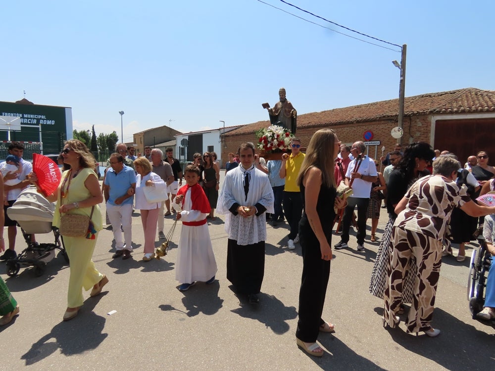 Día de celebración y fe en Villar de Gallimazo