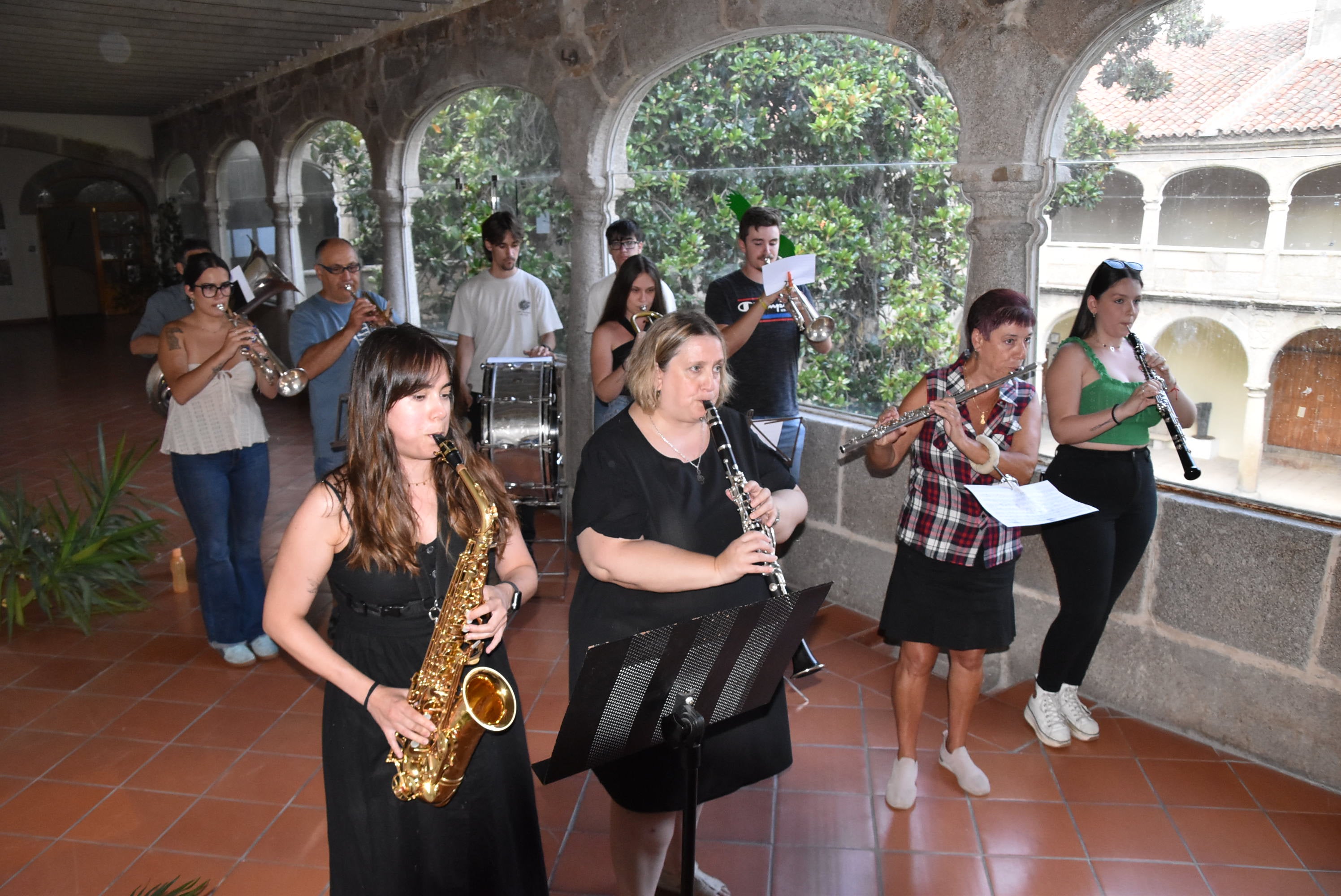 Béjar dedica un aula al músico Lorenzo Torrico