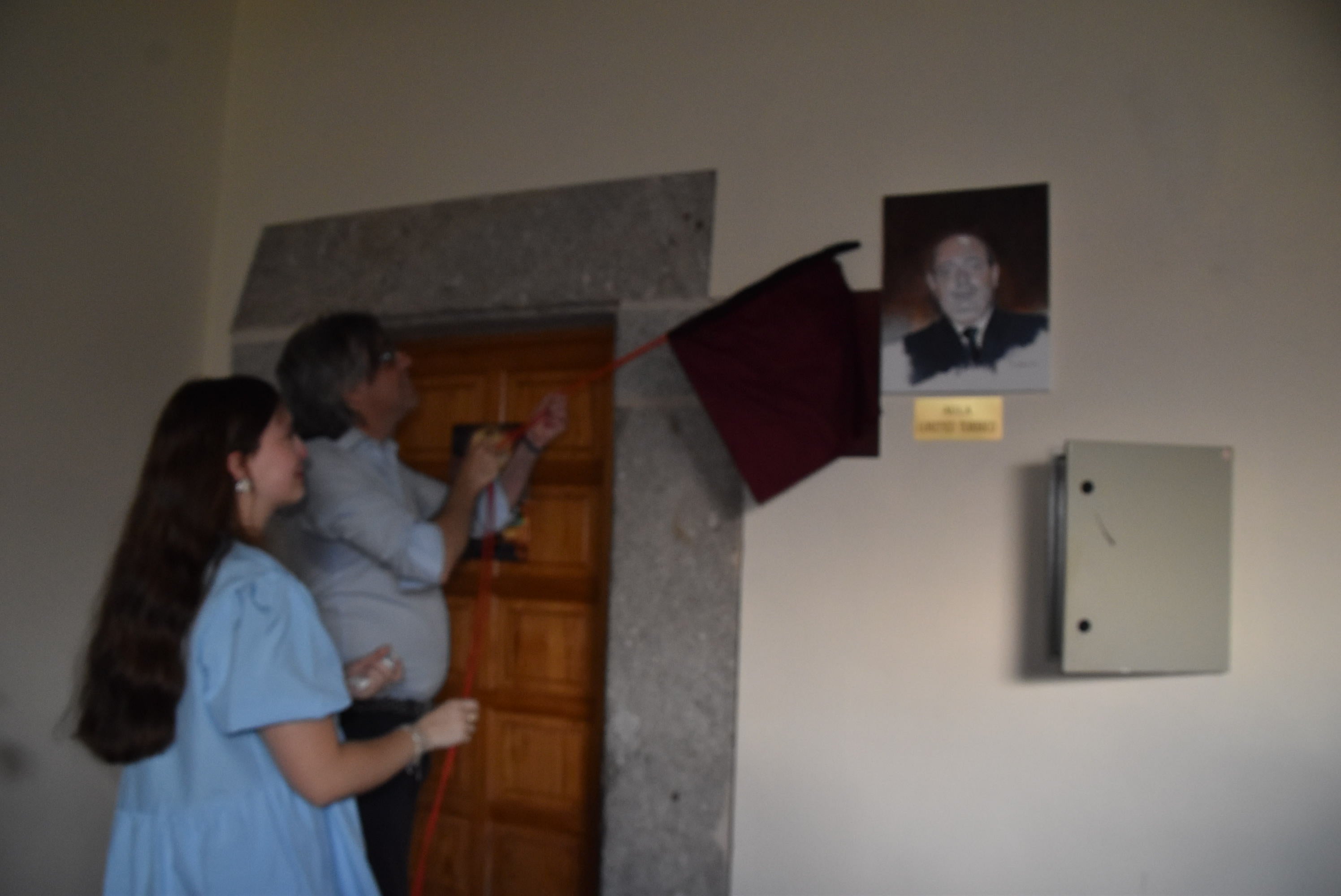 Béjar dedica un aula al músico Lorenzo Torrico