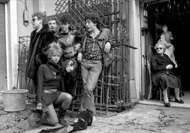 Una imagen icónica de los años 80 del siglo XX sobre la movida madrileña.