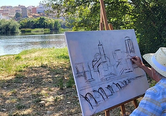 Un artista, en la pasada edición del certamen de Alba de Tormes.