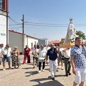 Animadas jotas en honor a la Virgen en Poveda